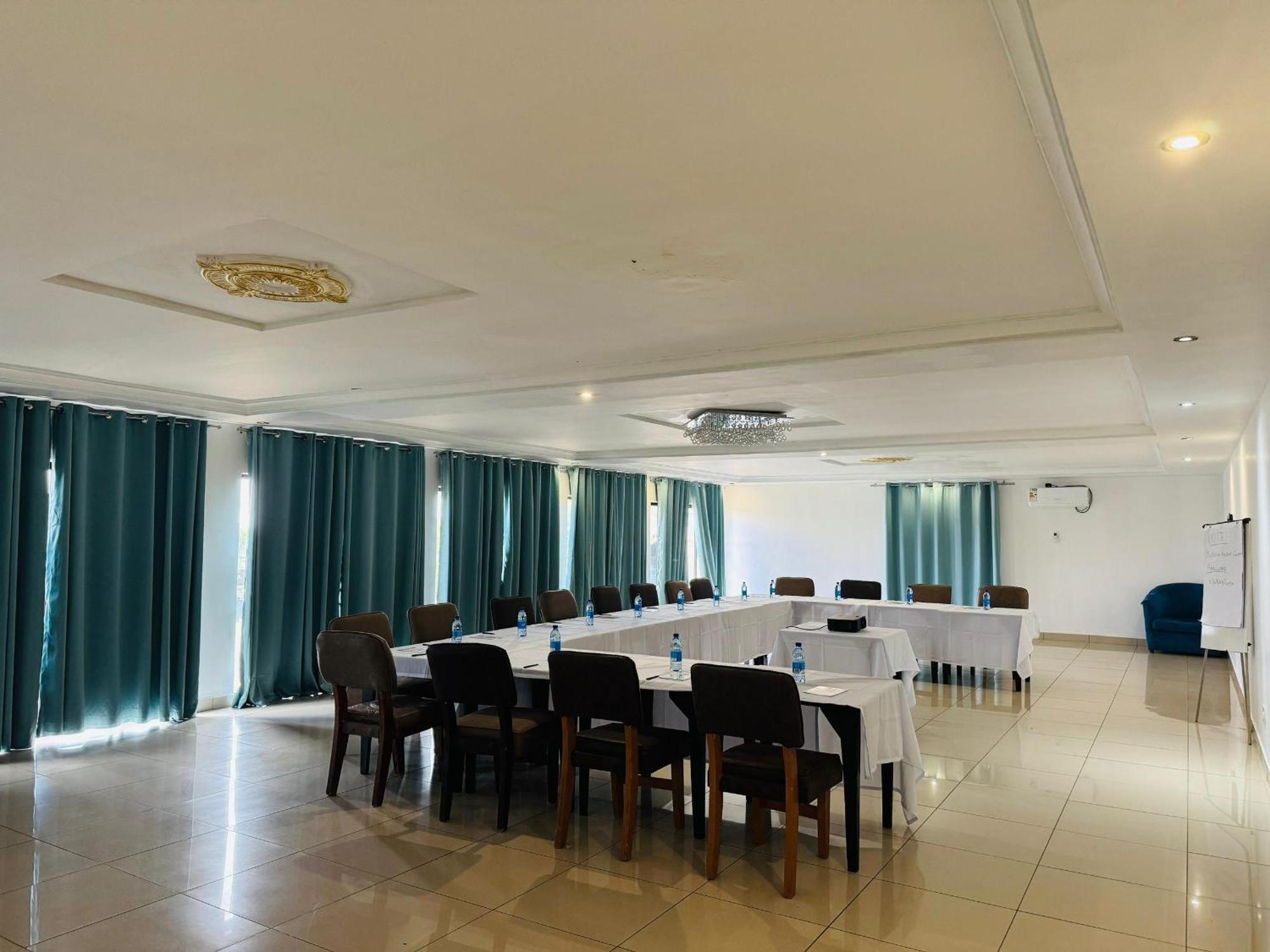 Sibebe Resort Mbabane Esterno foto