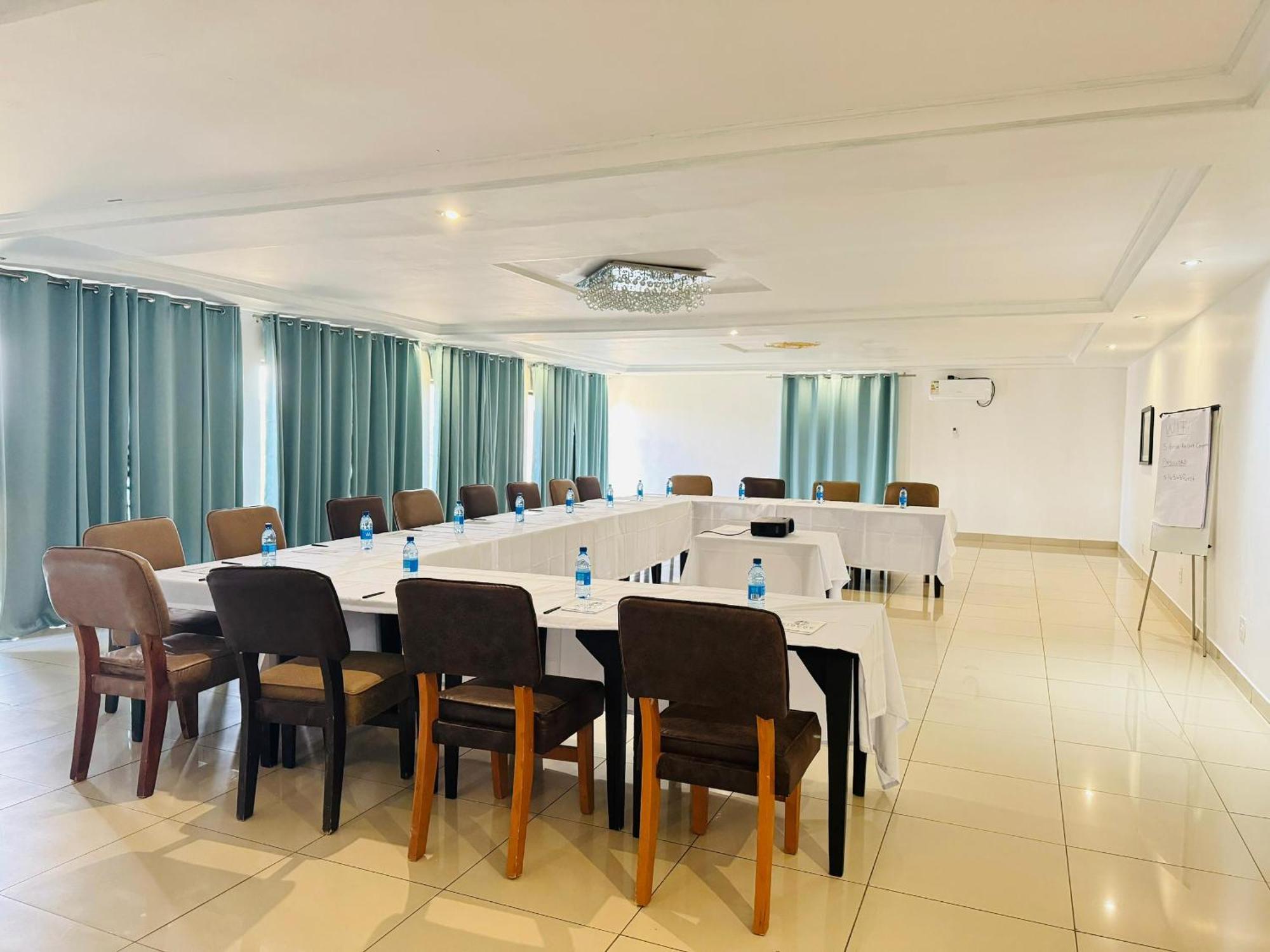 Sibebe Resort Mbabane Esterno foto