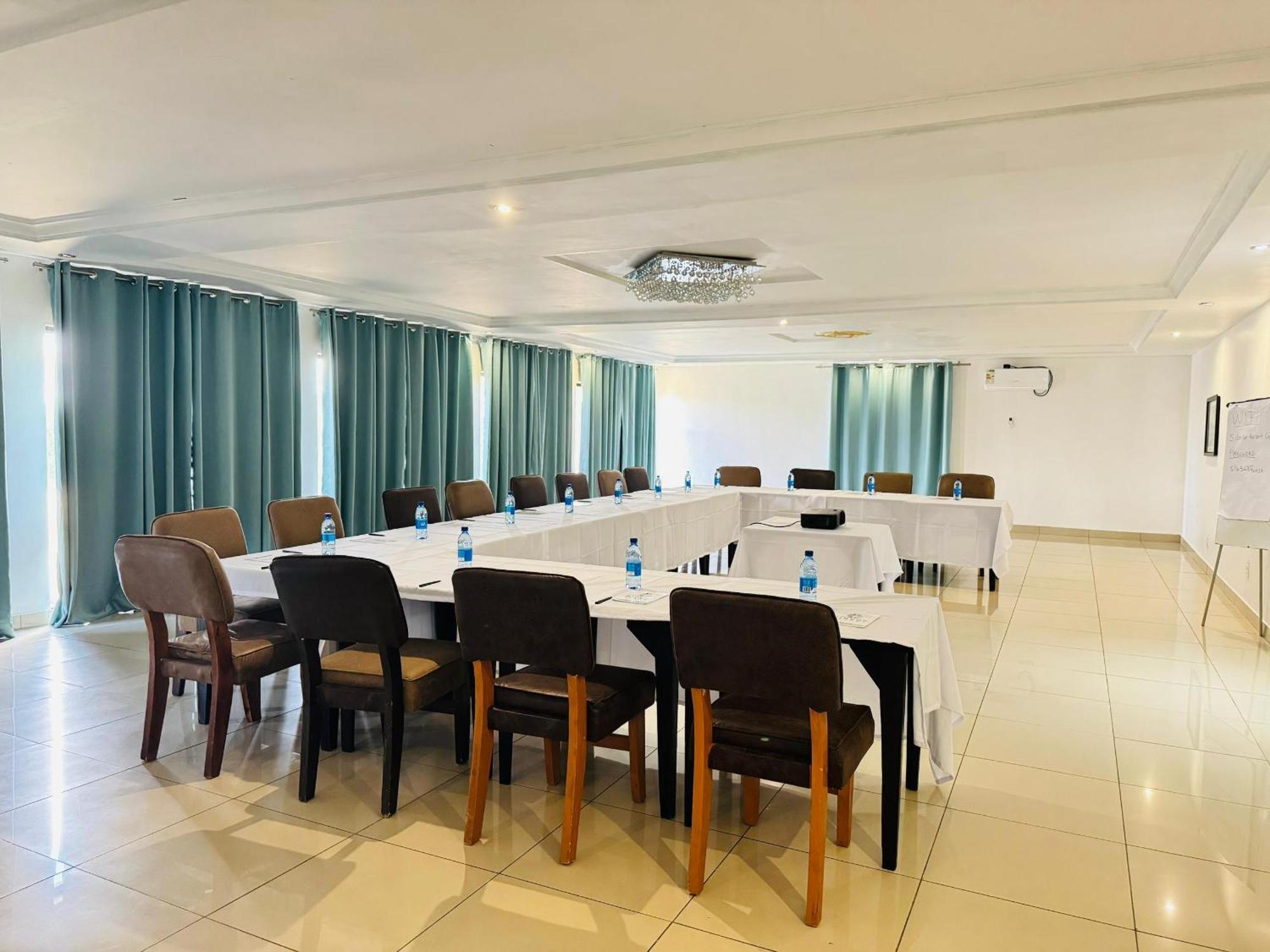Sibebe Resort Mbabane Esterno foto
